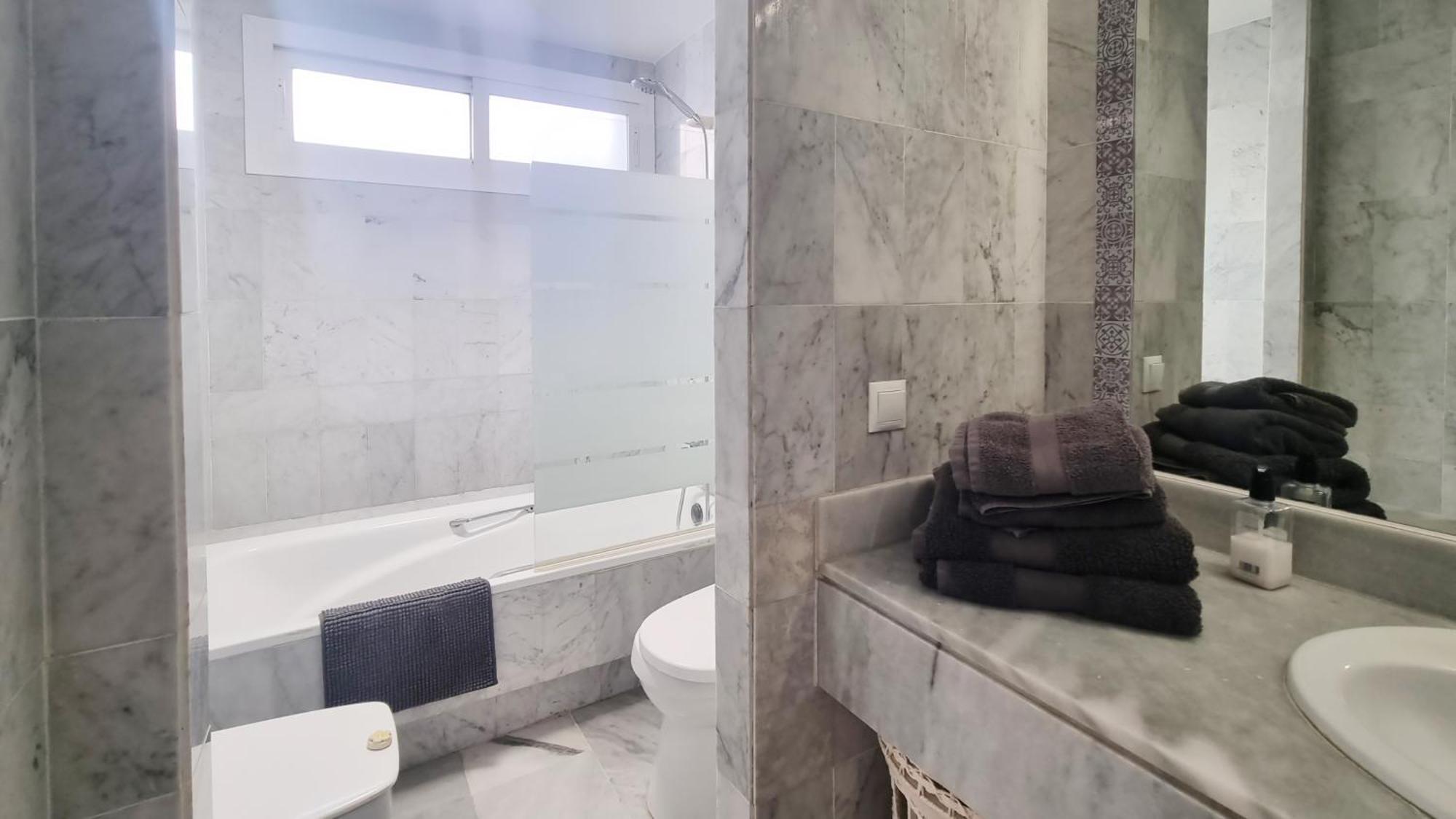 4 Bed House With Pool Walk To Puerto Banus Fast Internet Villa Marbella Exterior photo